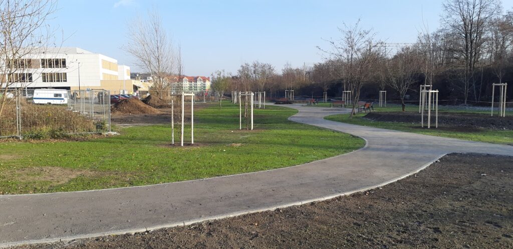 Budowa parku Zielony Gaj - Wrocław ul. Kukuczki - Kierownik Robót